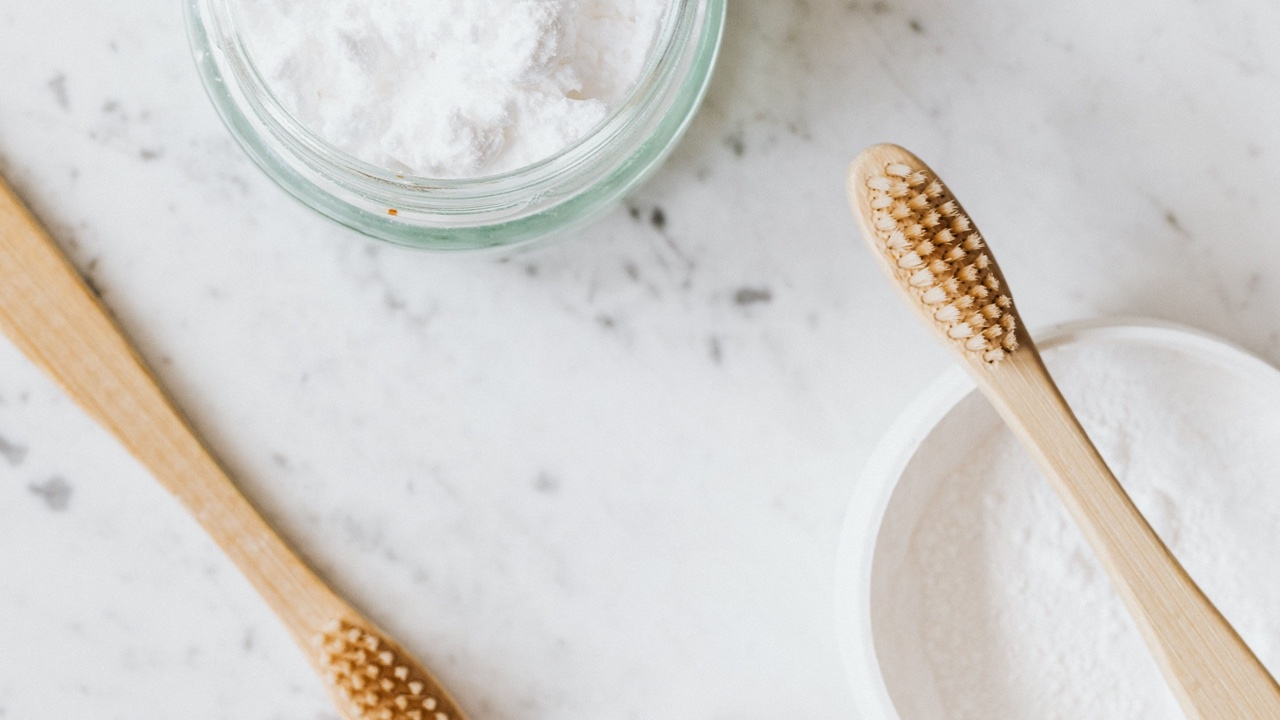 Why Tooth Powder Is the Private Label Opportunity Most Oral Care Brands Are Still Ignoring
